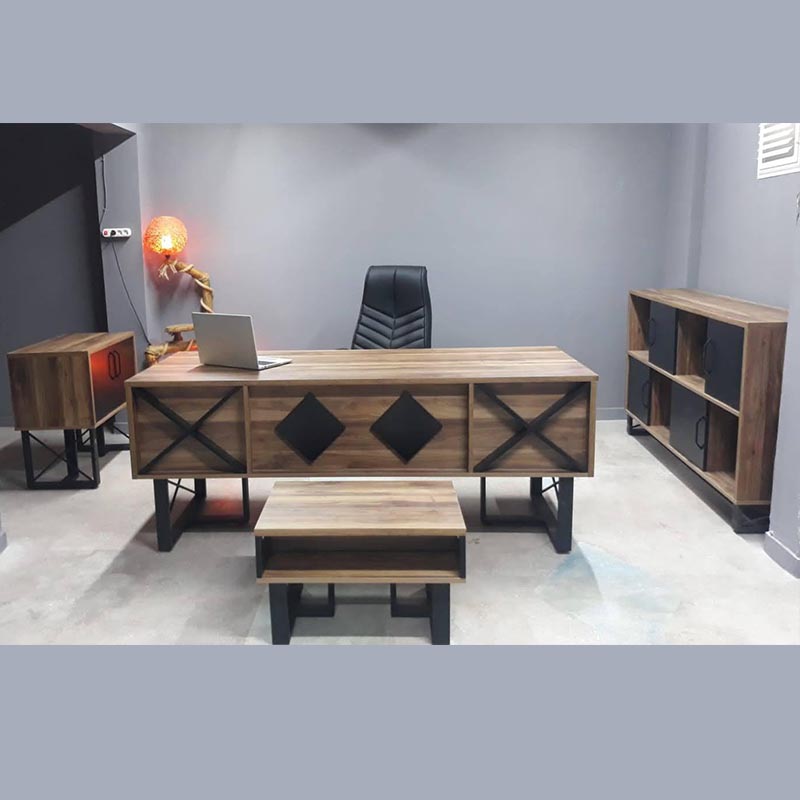 Tank Makam Masa Takımı